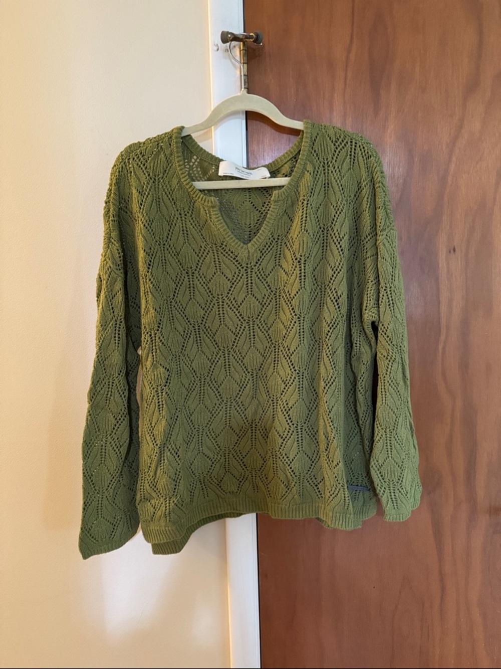 Peace Love World size xl Olive Open-Knit V-Neck Sweater